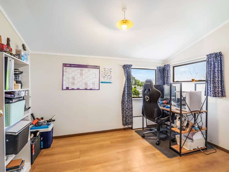 8 Chelwood Street Takaro_33