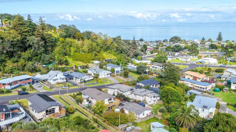 11 Firth View Road Te Puru_36