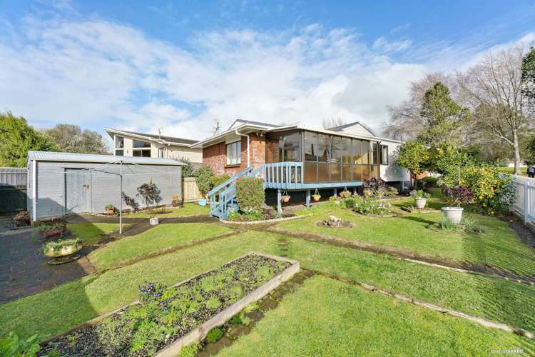 18 Muirfield Street Wattle Downs_13