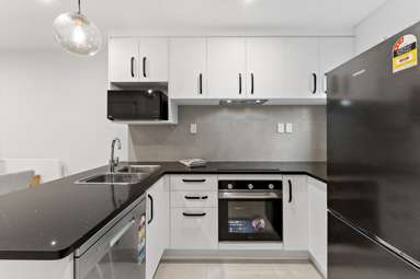 16/18 Hewlett Road_4