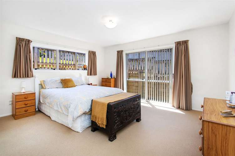 9 Tararua Close Aotea_8