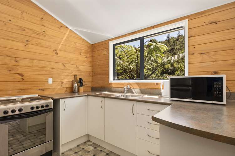 1 Lowry Heights Stokes Valley_7