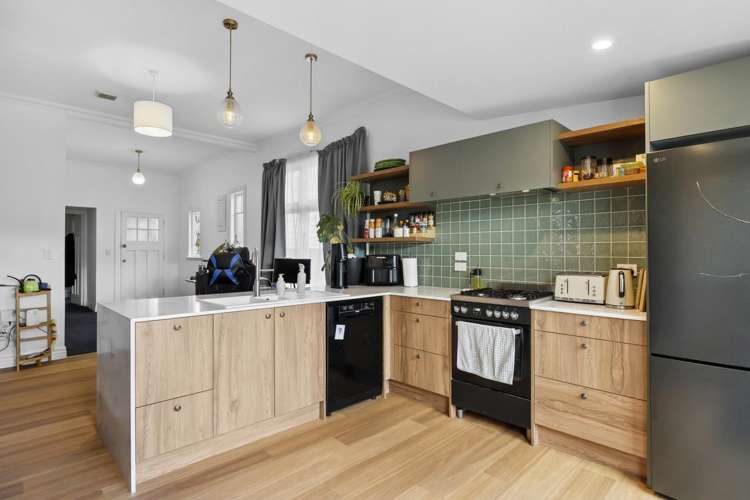 51 Baker Street Caversham_7