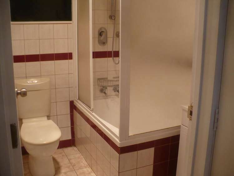 61 Vodanovich Road Te Atatu South_12