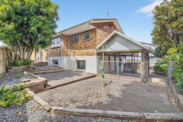 52 Jandell Crescent Bucklands Beach_27