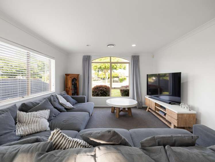 65 Wentworth Drive Rototuna North_5