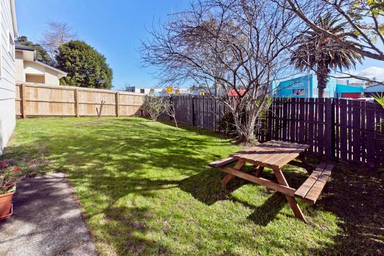 1/140 Moore Street Howick_9