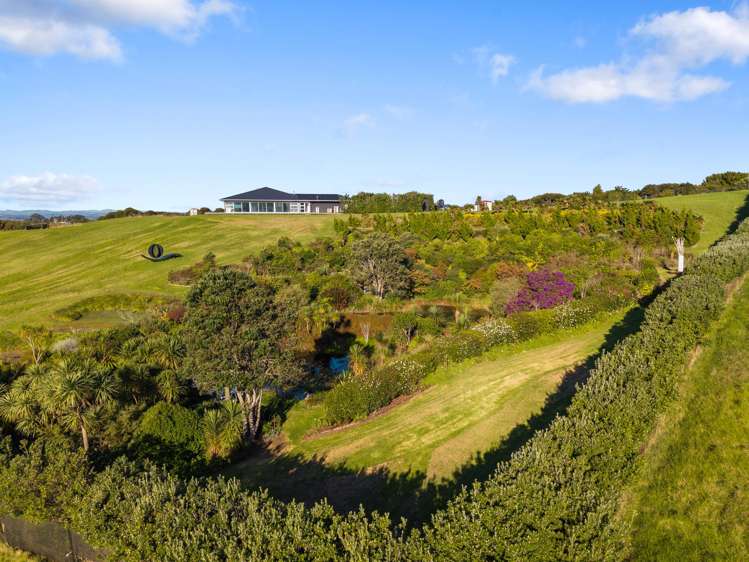 215 J Renall Road Pollok_37