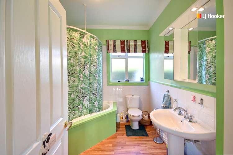 12 Aytoun Street Shiel Hill_14