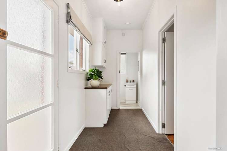 49 Gardner Avenue New Lynn_14