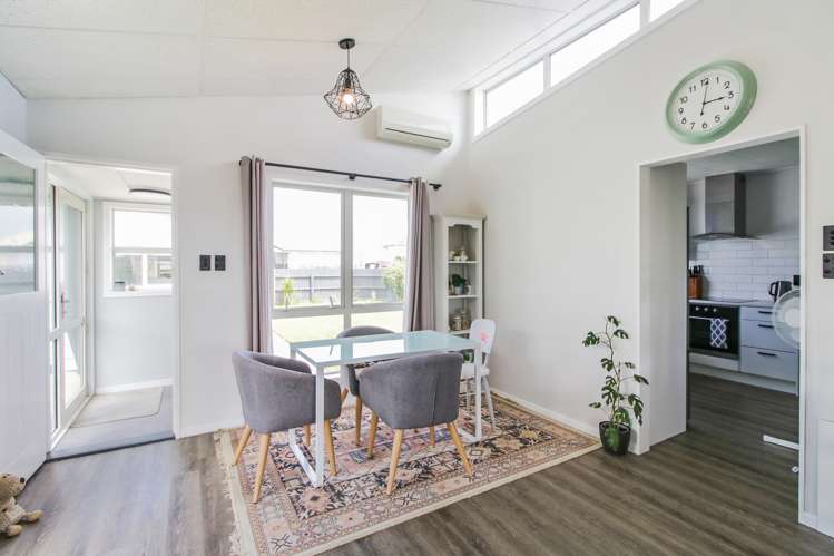 16 Linklater Avenue Foxton Beach_5