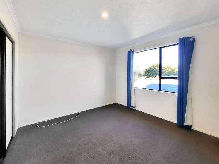 405 Avonhead Road 1392_7