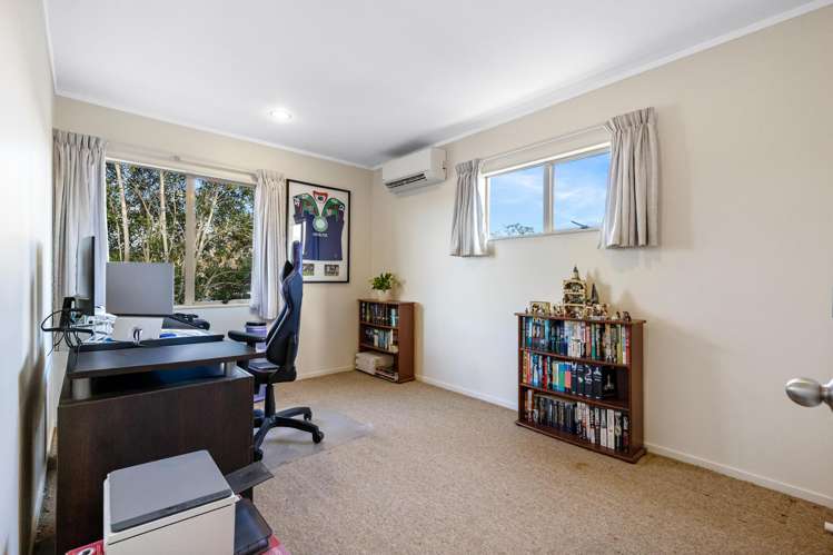 2 Elwarth Way Ranui_13