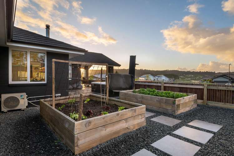 9 Awatiro Drive Kaukapakapa_13