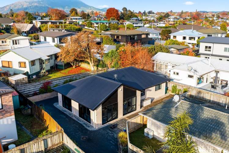 4C Mere Road Taupo_18