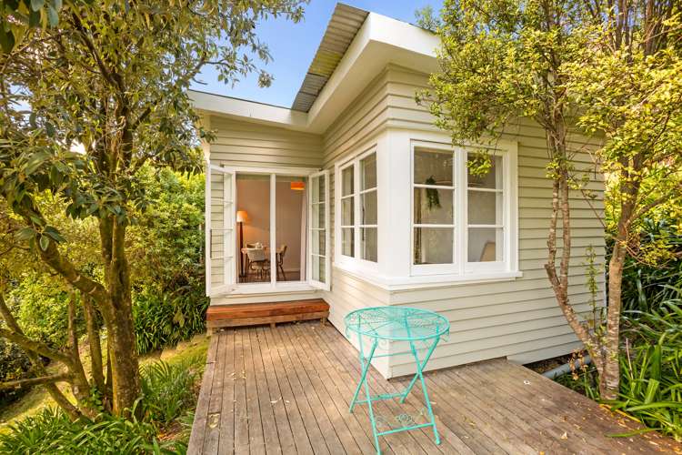 2 Te Aroha Avenue Oneroa_1