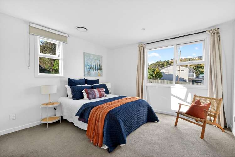 217 Dowse Drive Maungaraki_11