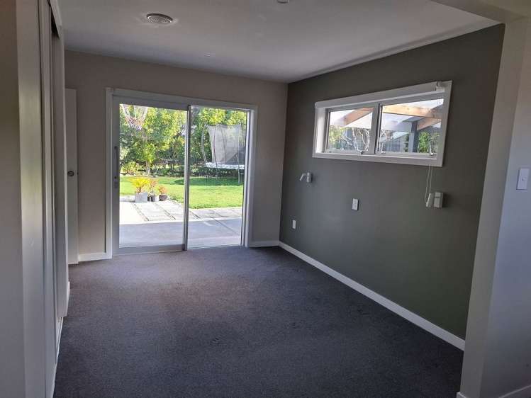 23 Puriri Crescent Lansdowne_4