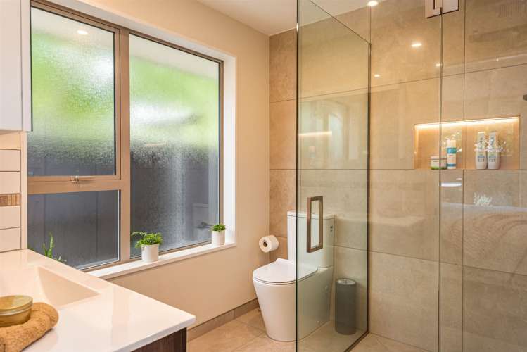 22 John Campbell Crescent Hillmorton_9