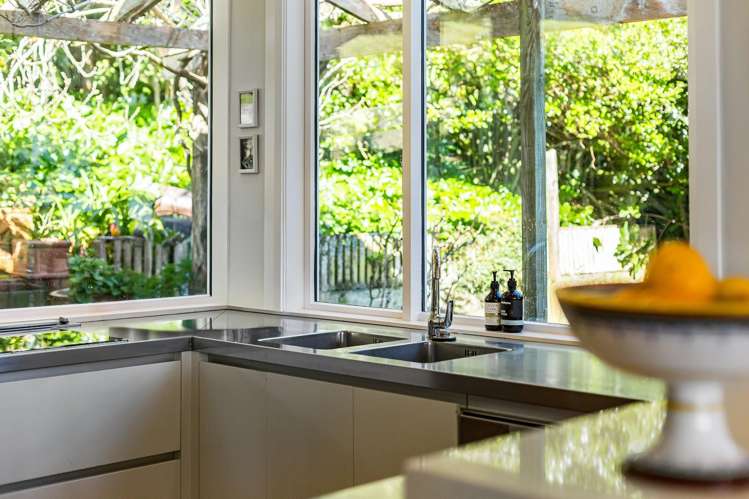 334 Oriental Parade Oriental Bay_9