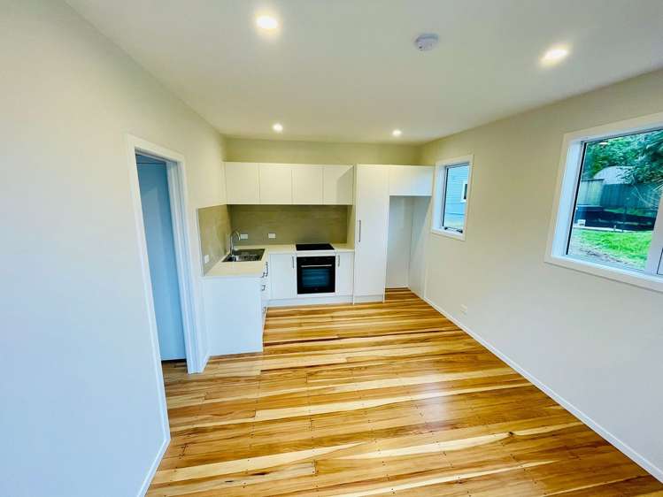 9 Alexander Road Algies Bay_4