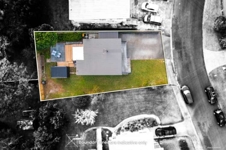 9a Piccadilly Circus Snells Beach_17