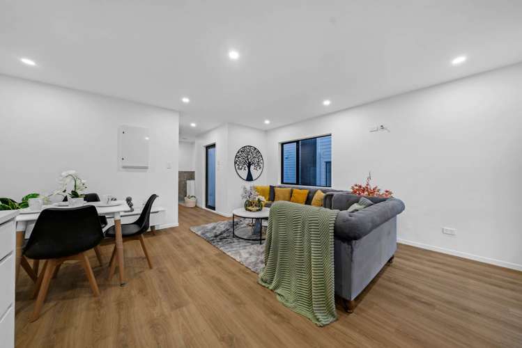 22A Miriam Corban Heights Henderson Heights_18