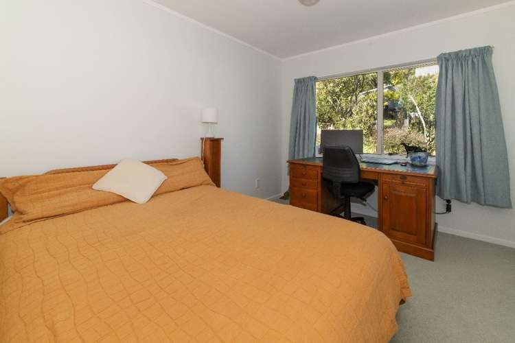 54 Huia Street Waikanae_12