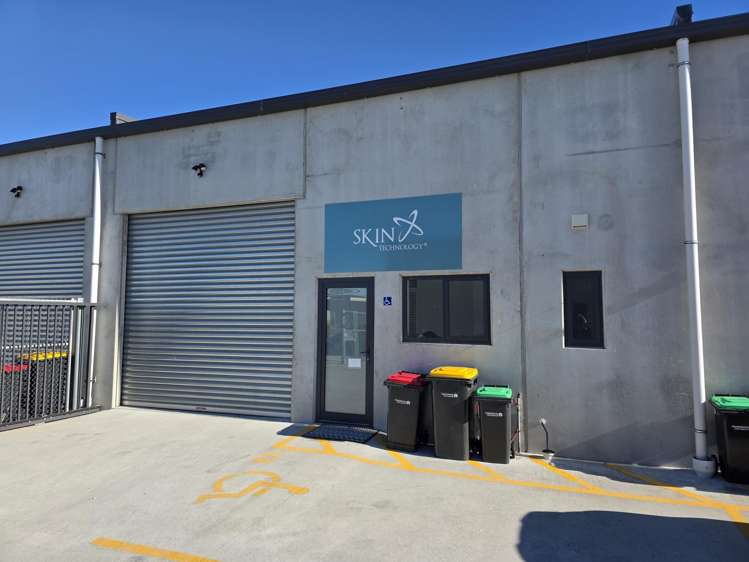 2/7 Lake Bryndwr Lane Burnside_2