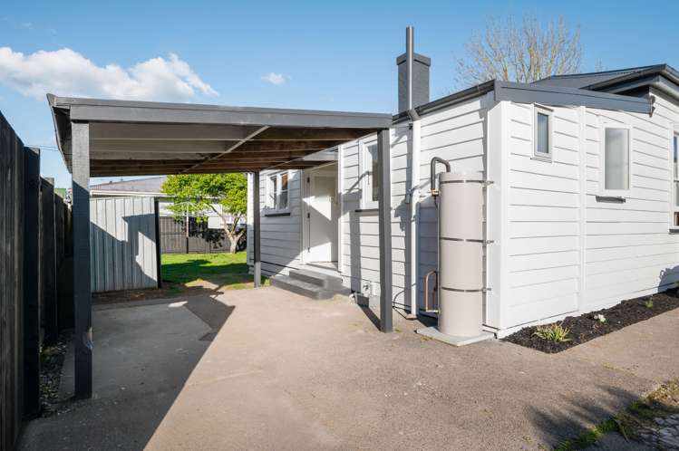 27 Wellington Street Hamilton East_19