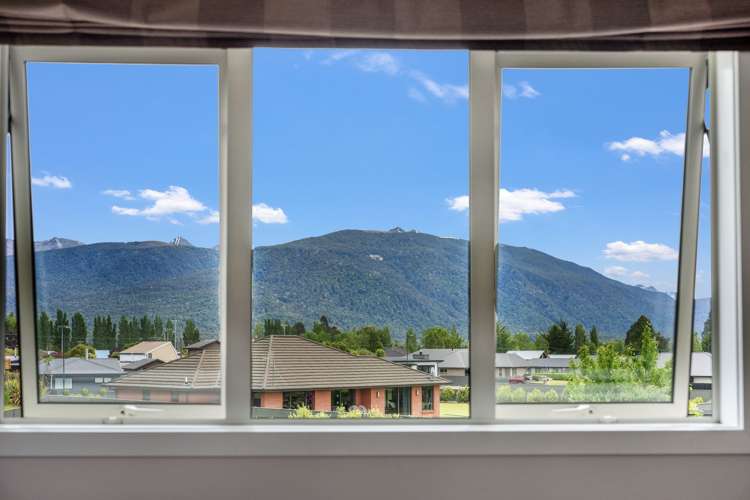 34 Breaksea Street Te Anau_10