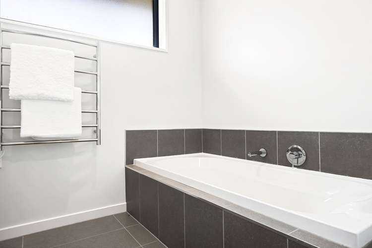 26 Russ Drive Lincoln_13