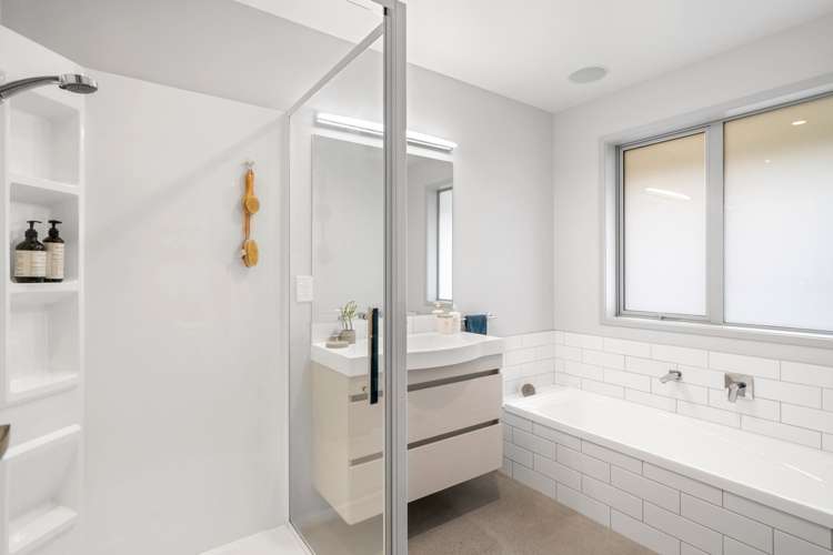 5 Eagleview Rise Welcome Bay_18