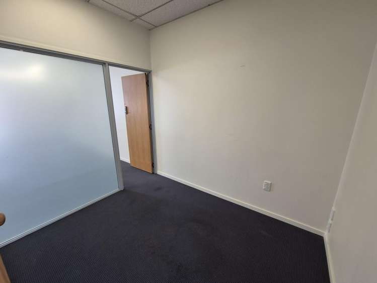 Unit 2, 40 Main Road Waikanae_7