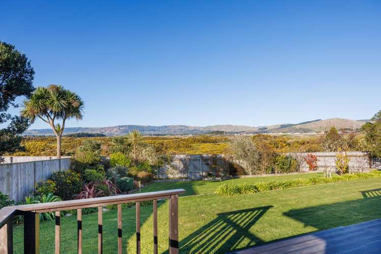 12 Ron Place Fitzherbert_1