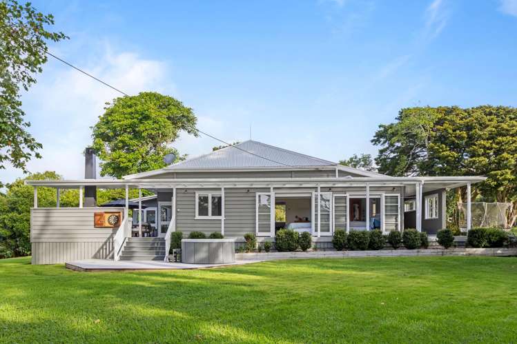 376 Taiapa Road Muriwai Beach_5