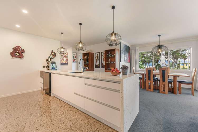 2 Ruataniwha Drive Collingwood_8
