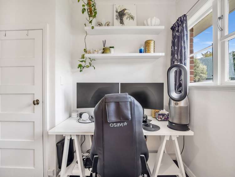 2 Galway Avenue Hamilton East_13