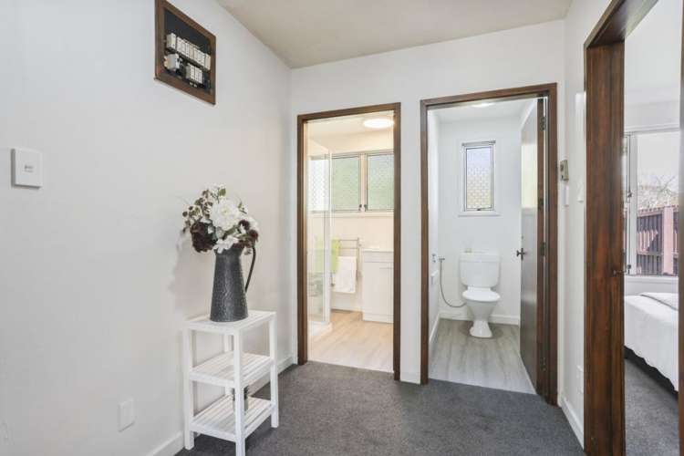1/6 Quinton Place Bishopdale_16