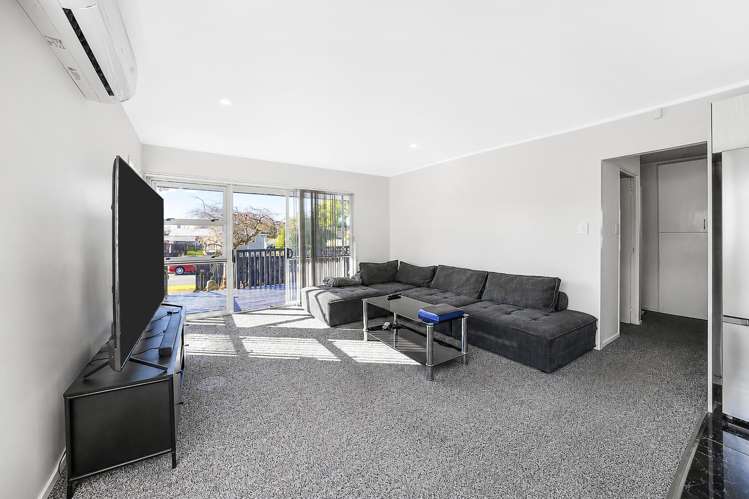 1/2 Kennington Drive Clendon Park_2