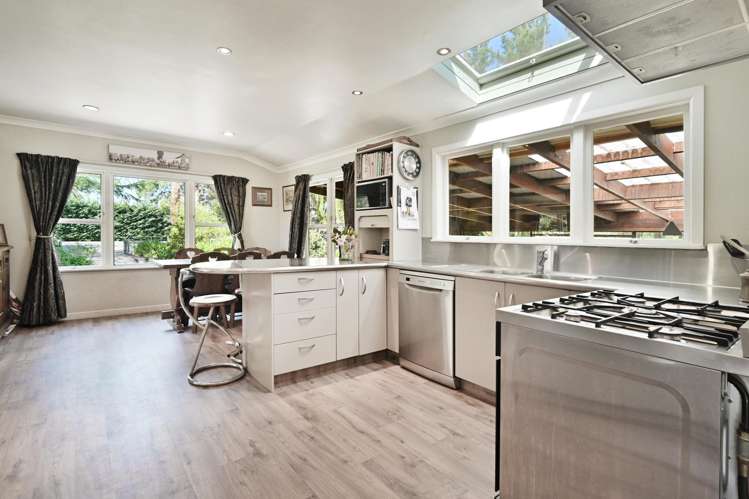 264 Paki Paki Road Longlands_17