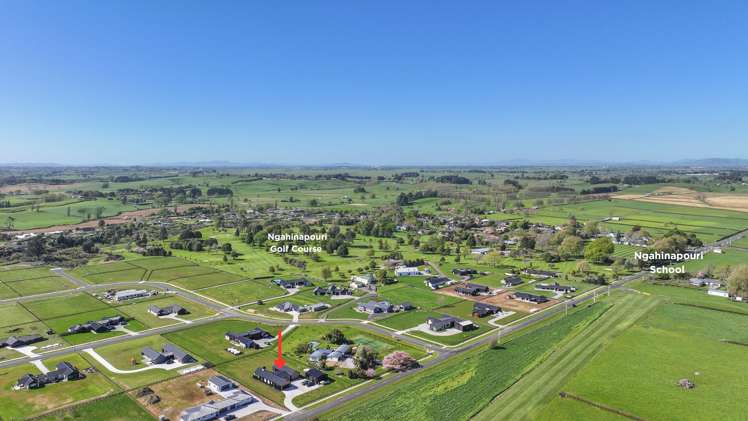 66 Reid Road Ngahinapouri_34