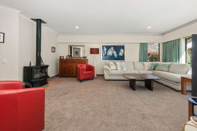 16 Cranbrook Grove Waikanae_8
