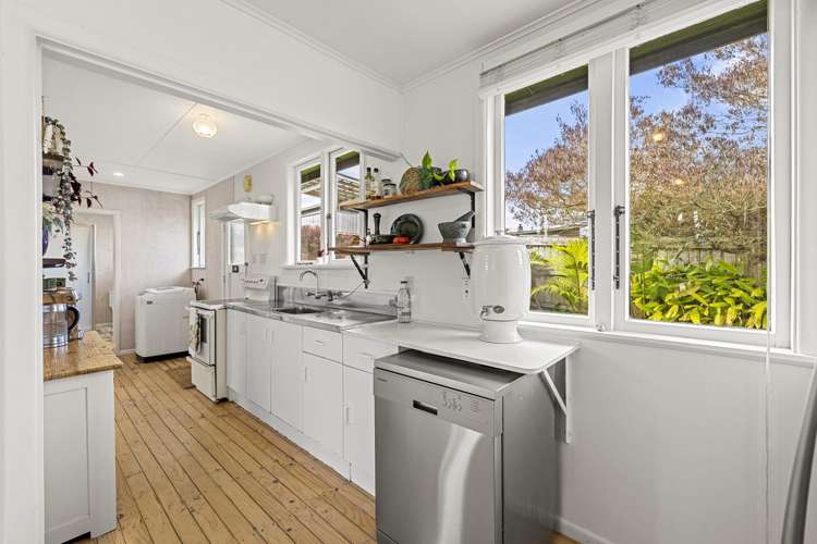 26 Smith Street Raglan_21