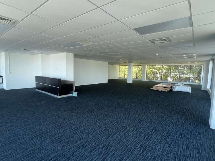 Part Level 2/15B Vestey Drive Mount Wellington_2