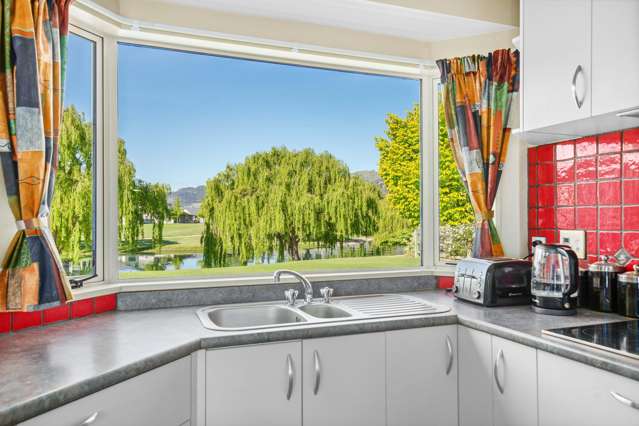 27 Pisa Moorings Cromwell_4