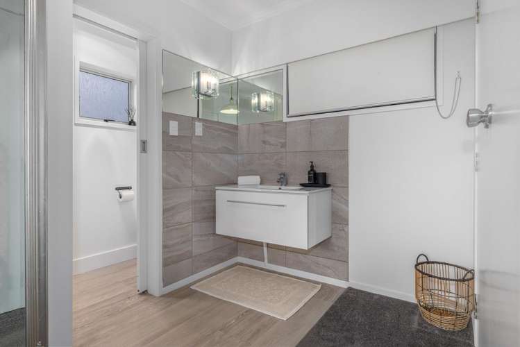 23 Featherston Street Levin_12