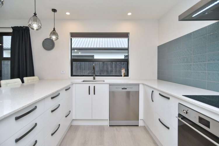 60 Quinn Crescent Woodend_8