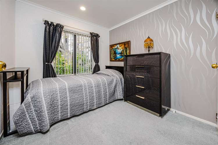 12/1 Ambrico Place New Lynn_12