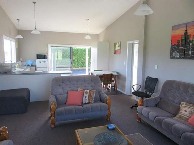 1417 Egmont Road Egmont Village_2